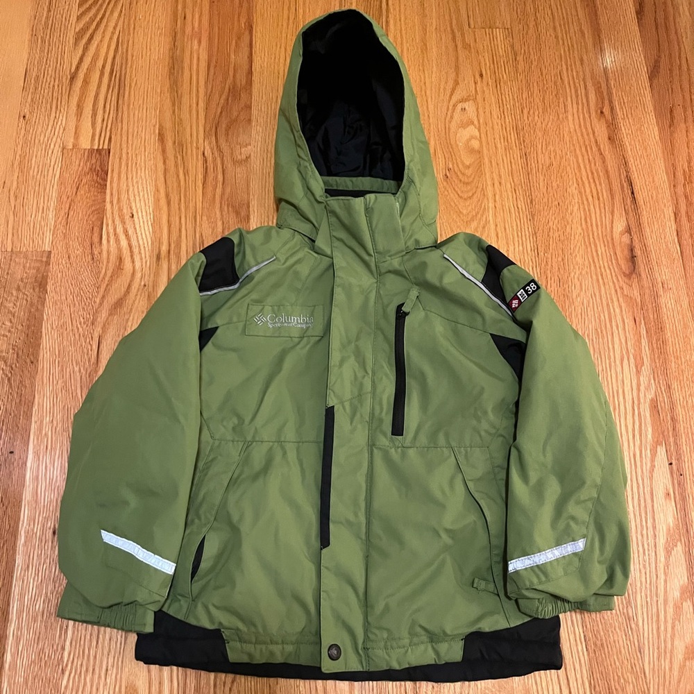 Boys Columbia coat, size 6/7
